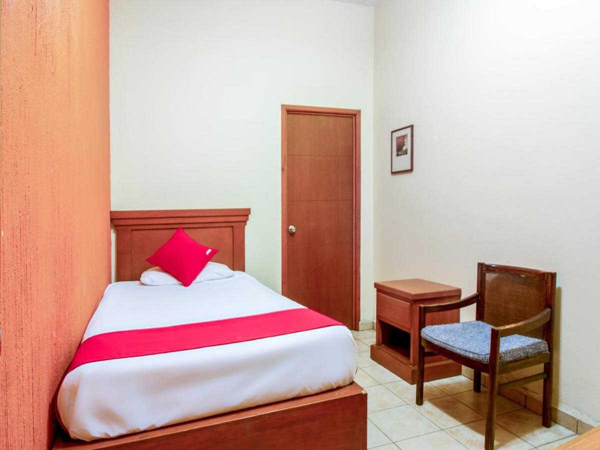 Oyo Hotel Posada Garibaldi Guadalajara Eksteriør bilde