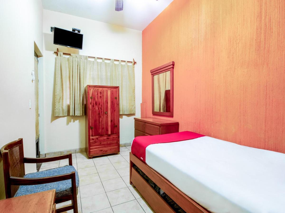 Oyo Hotel Posada Garibaldi Guadalajara Eksteriør bilde