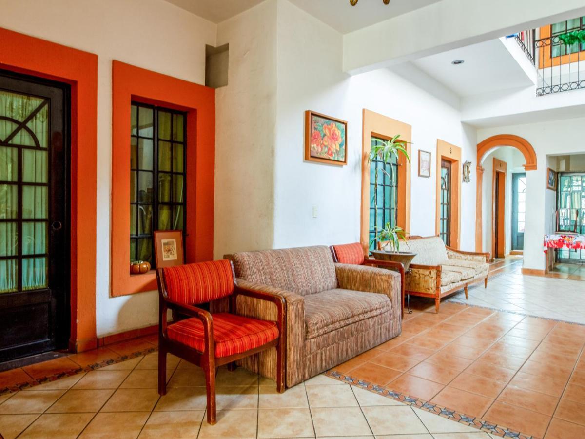Oyo Hotel Posada Garibaldi Guadalajara Eksteriør bilde